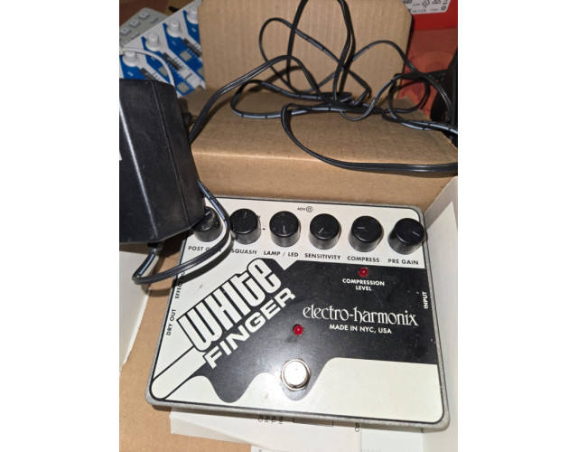 Vendo Compresor White Finger de electro harmonix