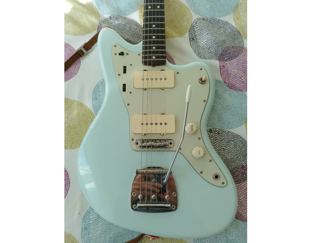 Squier Jazzmaster V M Rosewood Fretboard Sonic Blue SD Antiquity II