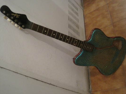 Proyecto guitarra vintage Hofner D-21 por proyecto strat