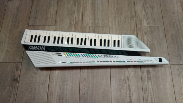 Yamaha SHS - 200 sintetizador keytar