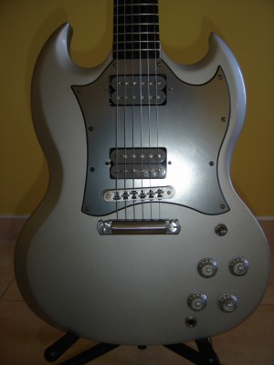 ¡Rebaja temporal... 550 €! Gibson SG Platinum Special Edition