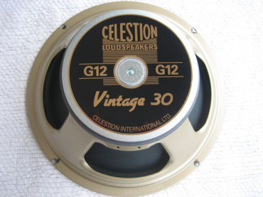 Celestion G12 Vintage V30 8Ω NUEVO