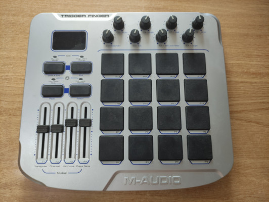 M-AUDIO TRIGGER FINGER