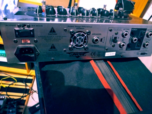 Ampli formato pedal Taurus Apogee