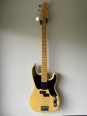 Fender Limited Edition 60th Anniversary Precision Bass 2011 - Blackguard Blonde