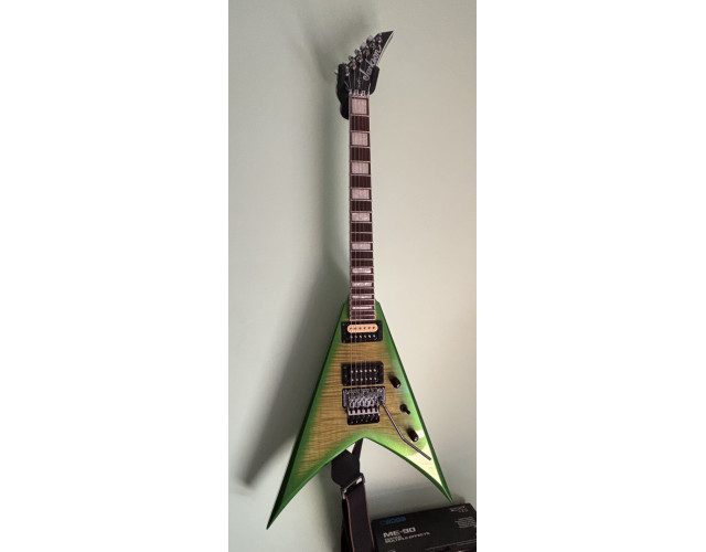 Jackson V signature Scott Ian