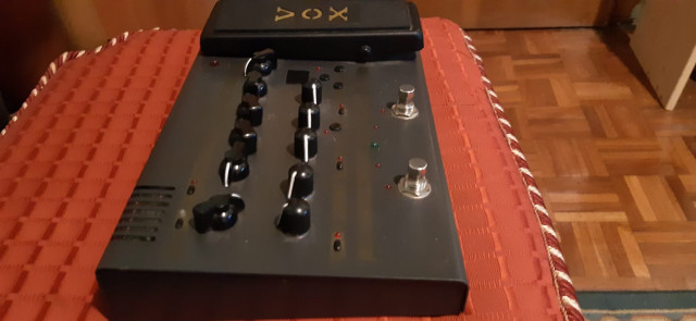 Vox Valvetronix ToneLab ST Multi-Effects Pedal