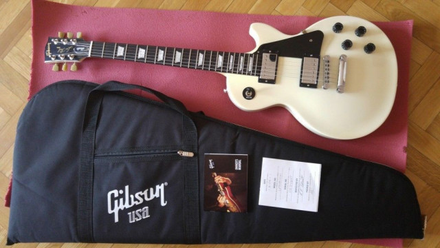 Gibson Les Paul Studio 2011 Alpine White Silver Hardware