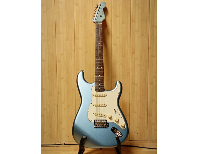 Squire Classic Vibe Strat 60's Lake Placid Blue