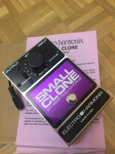 Electro Harmonix Small-Clone caja grande ed