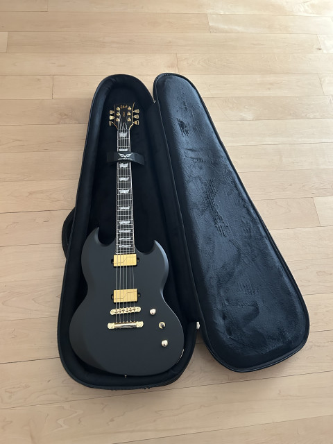 ESP/LTD Viper-1000 Deluxe ¡A estrenar!
