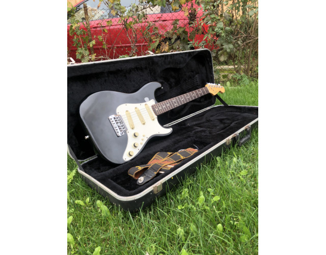 Fender Stratocaster Elite 1983 ORIGINAL