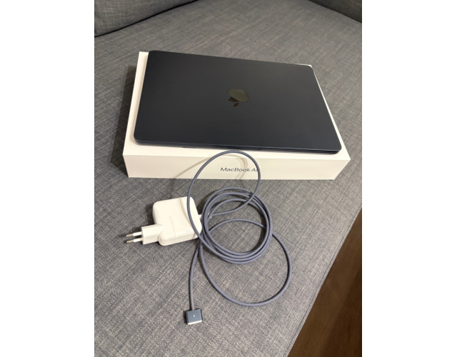 Apple MacBook Air M2 16GB 512GB 10 Cores GPU
