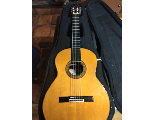 Guitarra hermanos camps flamenca amplificada