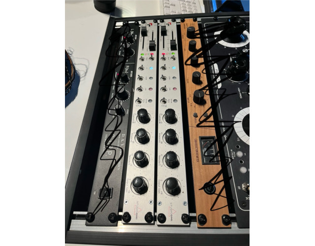 STUDIODMI / Rockruepel SIDECHAIN.ONE