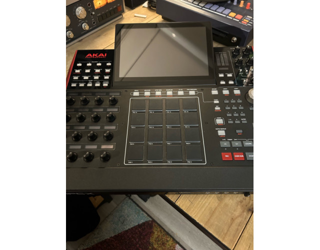 Akai mpc X