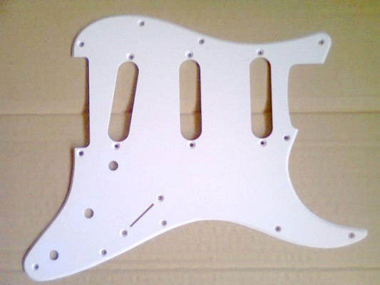 PICKGUARD - GOLPEADOR SQUIER AFFINITY STRATOCASTER