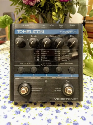 Tc Helicon Voicetone Create - Pedal Multiefectos Voz
