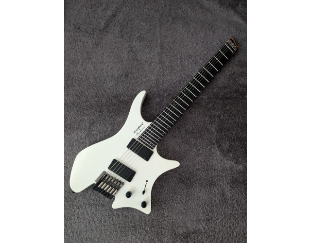 Guitarra Strandberg Broden 7