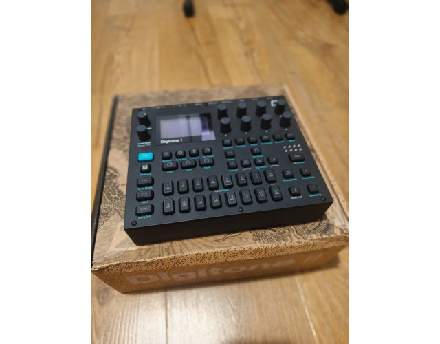Digitone 2 en garantía + extras
