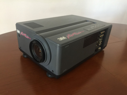 Proyector 3M MP-8020