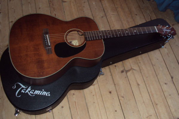 TAKAMINE EF740SGN JAPAN (CAMBIOS)