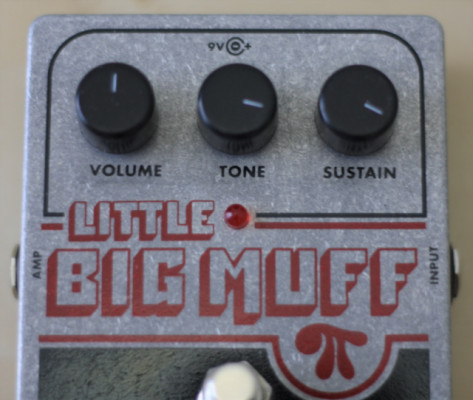 Vendo pedal fuzz Electro Harmonix Little Big Muff