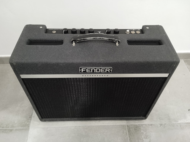 Fender Bassbreaker 18/30(2x12)