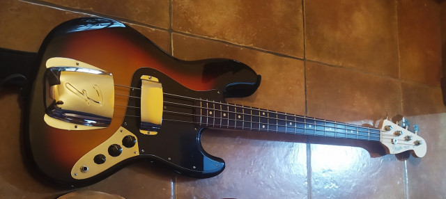 Fender Jazz Bass Custom Shop 64