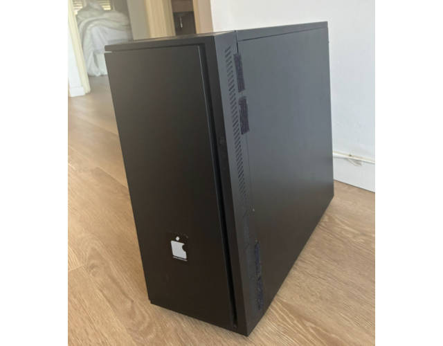 Mac Pro Iclon con macOS Sequoia