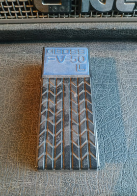 Pedal de volumen Boss FV-50L
