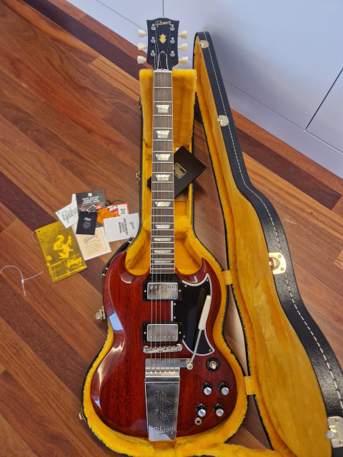 Gibson Custom Shop SG Standard 64 W/ Maestro Vibrola VOS Cherry