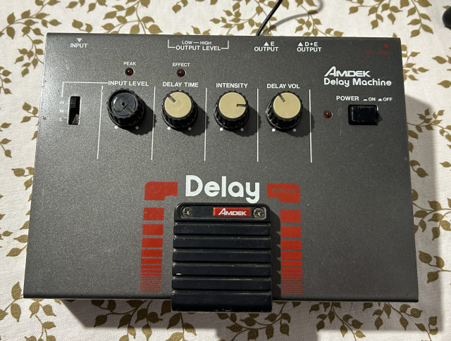 Amdek DMK-100