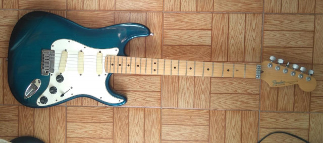 Fender stratocaster plus USA