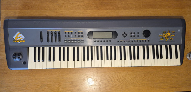 E-MU E-Synth Keyboard Workstation + Hardcase Original