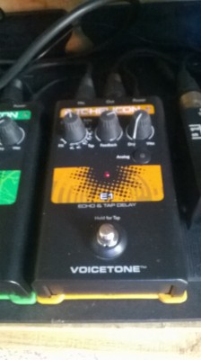 pedal para voz Voicetone Tc Helicon E1 (echo)