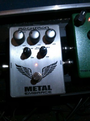 ROCTRON METAL EMBRACE DISTORTION
