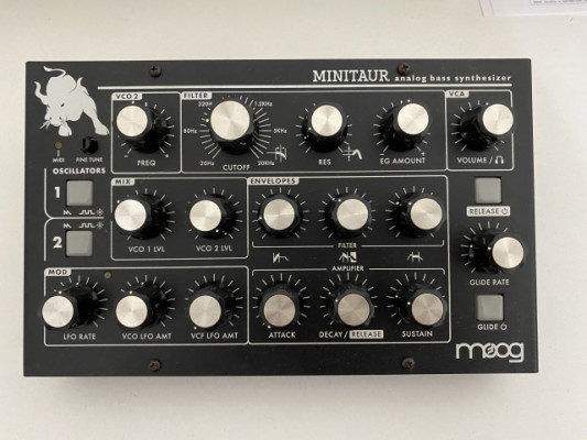 Vendo Moog Minitaur impecable