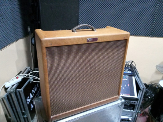 Fender Blues Deville original 4x10. Lacquered tweed + flightcase. REBAJA!!