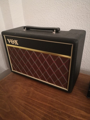 Vox pathfinder 10