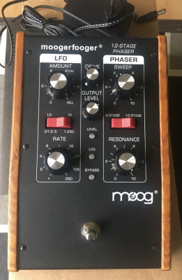 Moog Moogerfooger MF-103 12-Stage Phaser