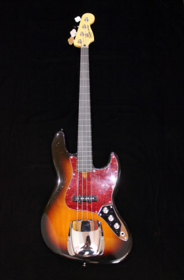 Squier Vintage Modified Fretless Jazz Bass