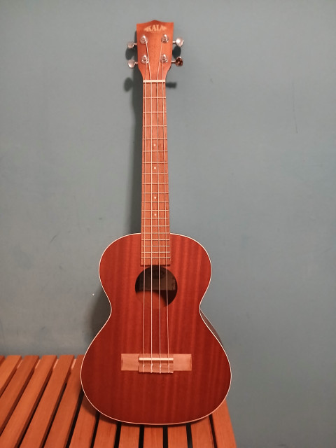 Ukelele Kala K T