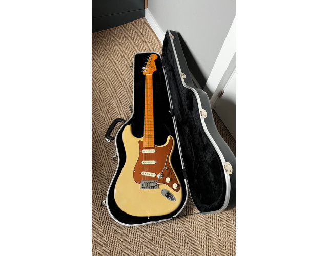 Fender American Deluxe Stratocaster V Neck 2004