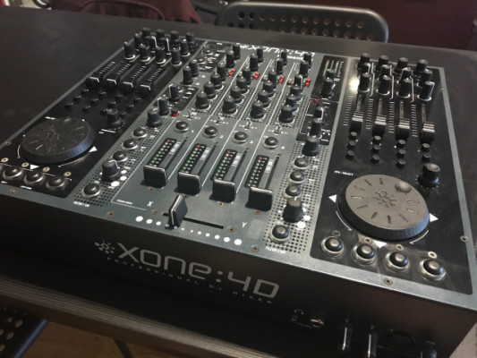 Allen & Heath Xone 4D