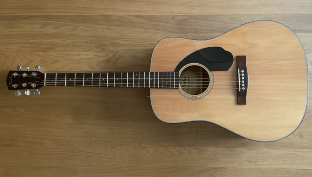 Guitarra acústica Fender