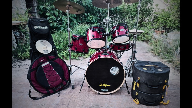 DW Era PDP LX Maple + Zildjian + Sabian HH + Hardcase