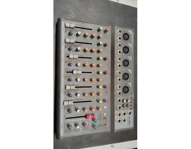 Mesa de sonido Vonyx VMM-F701