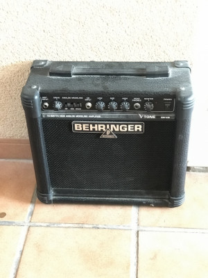 Amplificador Behringer GM108 Practica V Tone 15 W