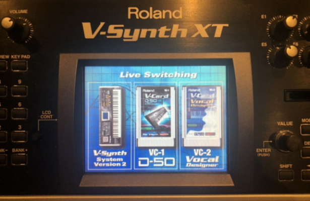 Roland V-SYNTH XT Sintetizador
